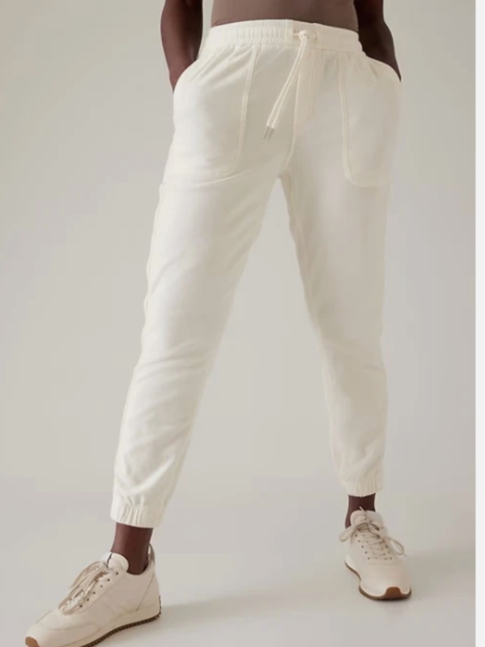 Athleta Magnolia White Farallon High Rise Semi Fitted Sport Jogger Pants Size M